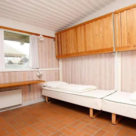 Ferienhaus Holiday Lxvi *